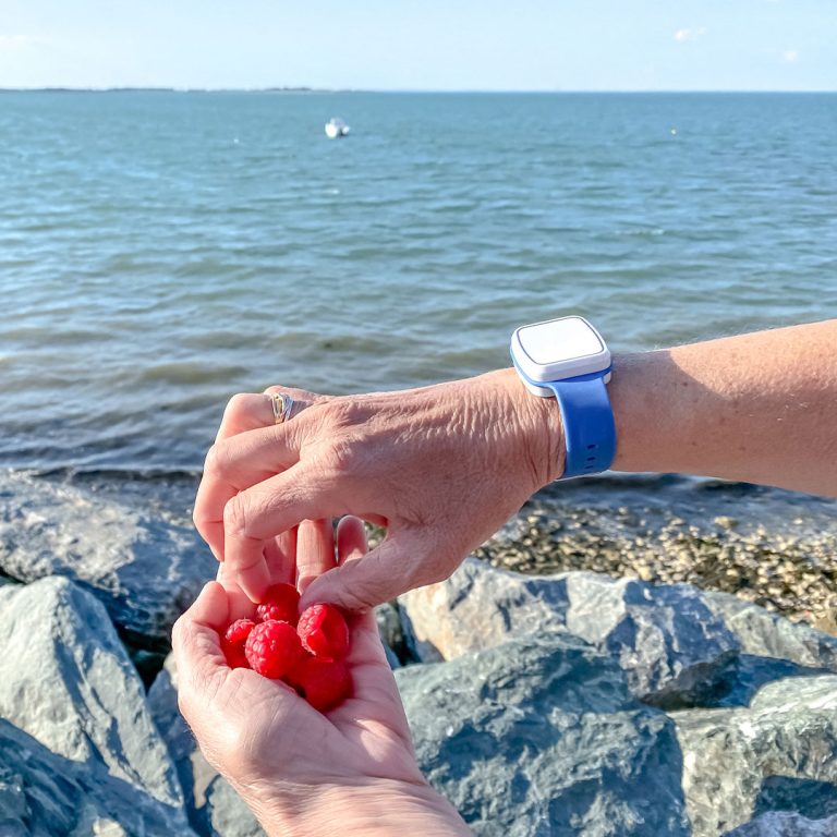 bracelet-detecteur-chute-bleu-ocean